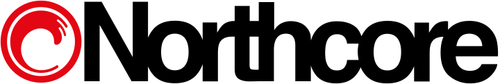 Gros plan de hula poupée sur tableau de bord avec orchidée guirlande  suspendue au premier plan. Image recadrée de la main est la conduite  automobile. Figurine danse dans le véhicule. Court Métrage